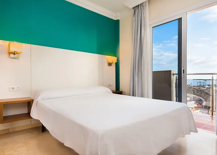 Kn Panoramica アパートホテル