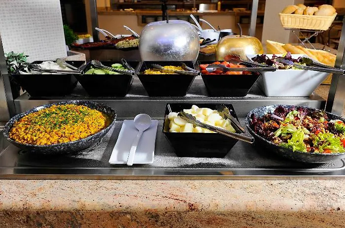 Ξενοδοχείο με διαμερίσματα Kn Panoramica 3*