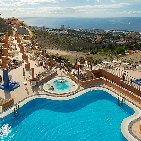 Ξενοδοχείο με διαμερίσματα Kn Panoramica 3*