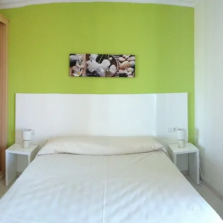 Apartahotel Kn Panorámica Costa Adeje (Tenerife)