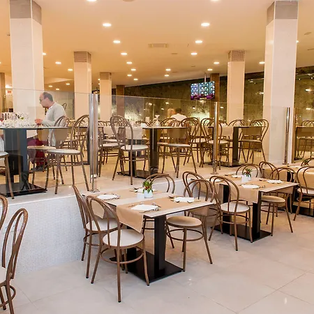 Ξενοδοχείο με διαμερίσματα Kn Panoramica