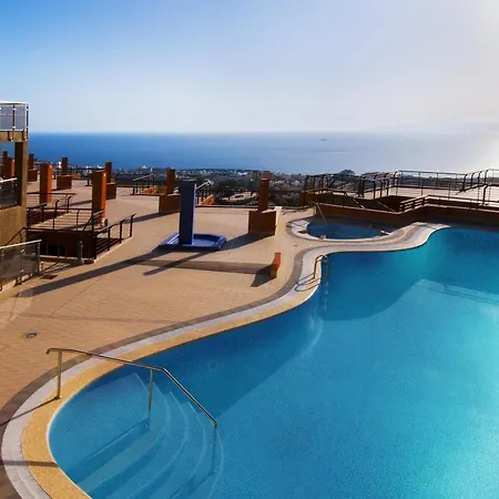 Kn Panoramica Aparthotel 3*