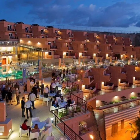 Kn Panoramica Hotel apartamentowy 3*