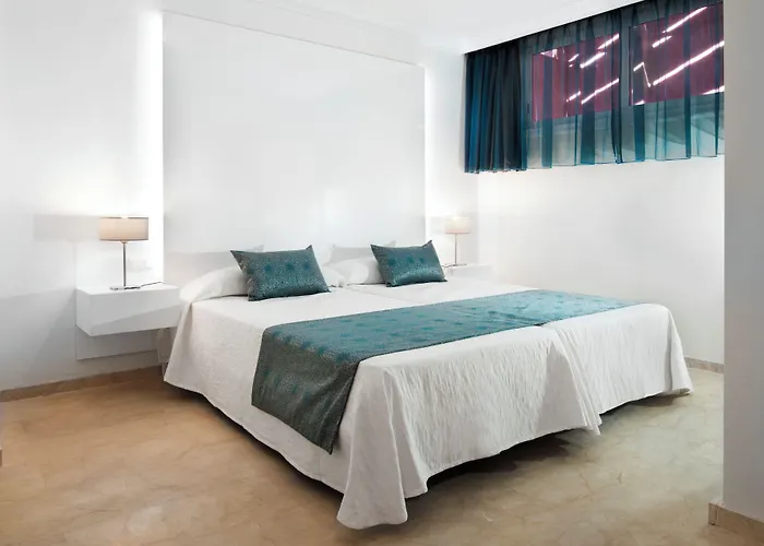 Apart-hotel Kn Panorámica Costa Adeje (Tenerife)